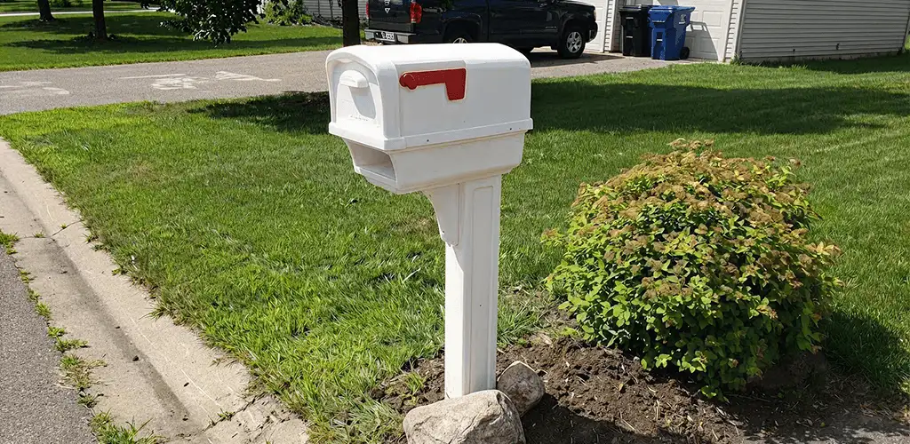 Mailbox installation for a residential curbside mailbox in Erie, PA